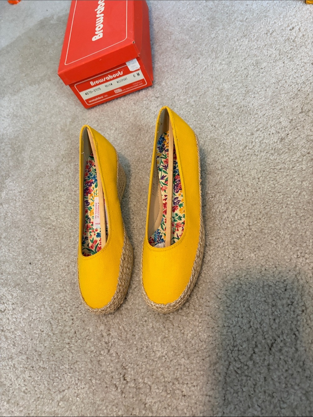 Browsabouts Vintage Yellow  - Women - Picture 2 of 4
